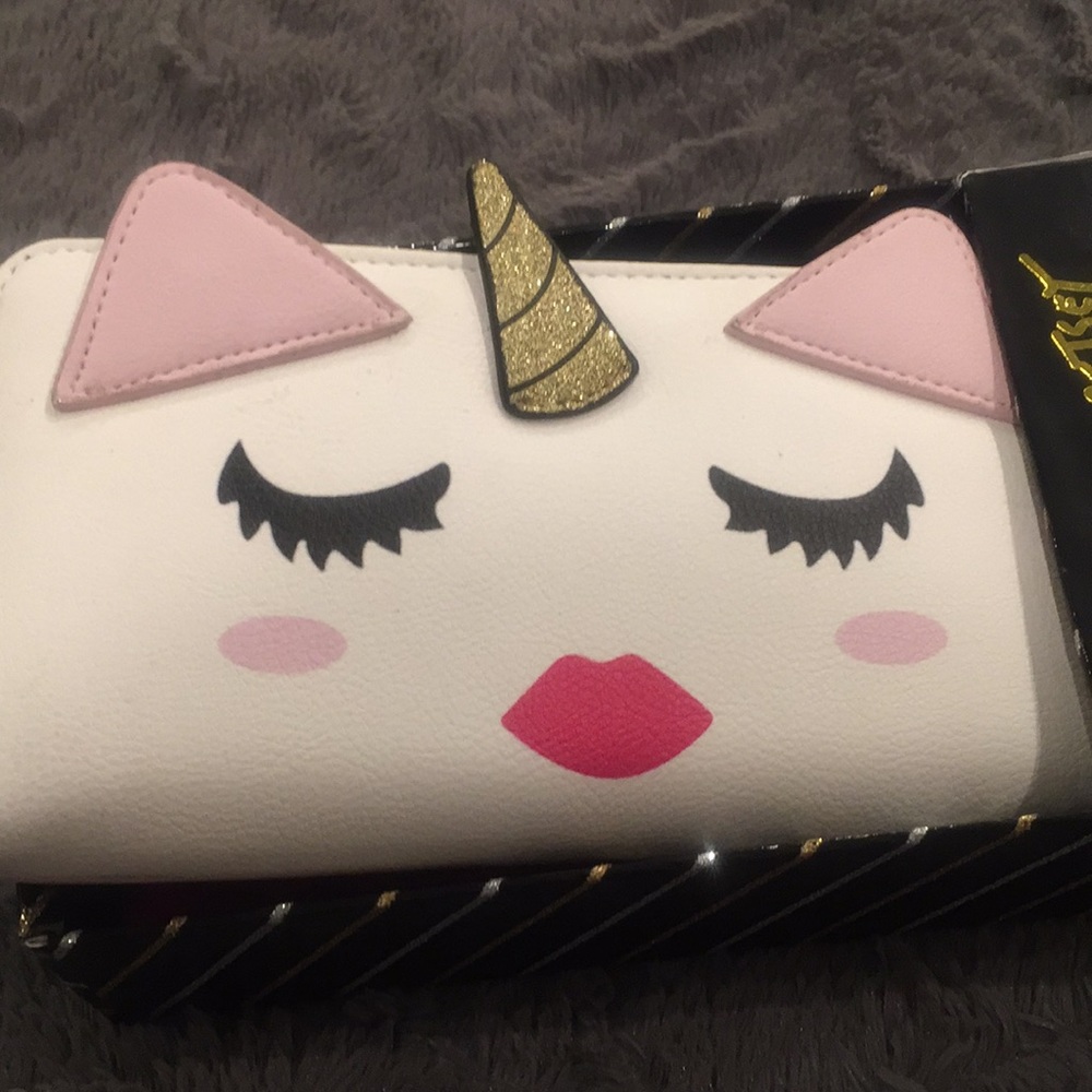 New Betsey Johnson Pink Unicorn Full Face Bi-Fold Wallet Credit card Purse. - Picture 10 of 14